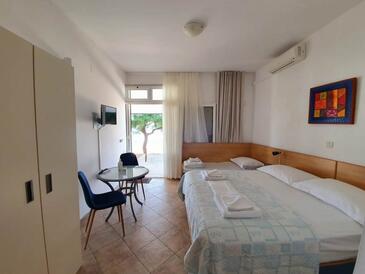 Apartmani uz more Drašnice, Makarska - 25839