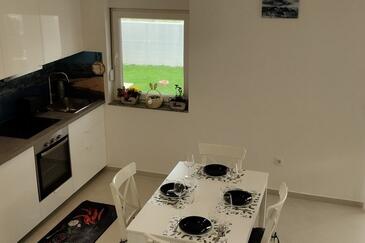 Апартаменти з паркуванням Ражанац - Ražanac, Задар - Zadar - 25843