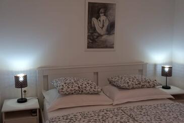 Apartments by the sea Podgora, Makarska - 2594