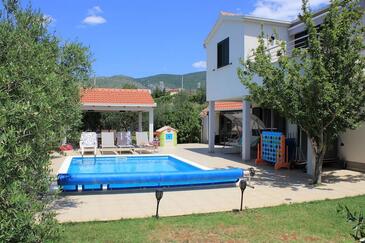 Будинок для сім'ї з басейном Плано - Plano, Трогір - Trogir - 25953 Adriatic.hr