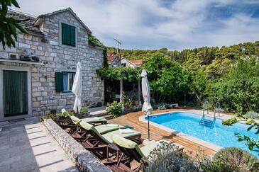 Kuća za obitelj s bazenom Dol, Brač - 25954 Adriatic.hr