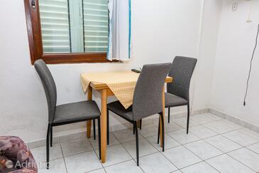 Ferienwohnungen mit Pool Rogoznica - 25961