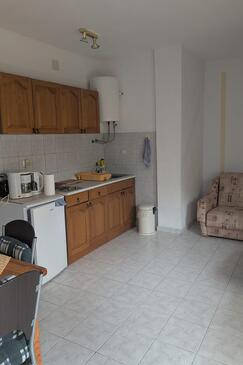 Апартаменты с бассейном Рогозница - Rogoznica - 25961
