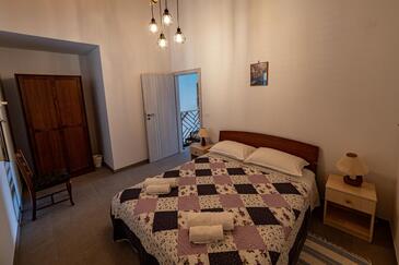 Apartments by the sea Ilovik, Lošinj - 25973
