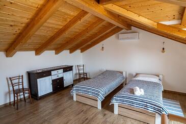 Apartments by the sea Ilovik, Lošinj - 25973