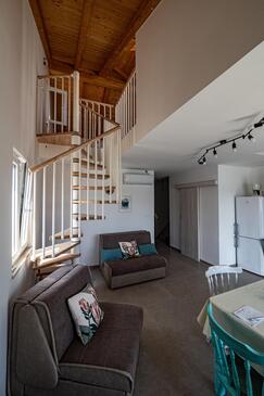 Apartments by the sea Ilovik, Lošinj - 25973