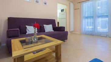Apartments with parking space Brodarica, Šibenik - 25980