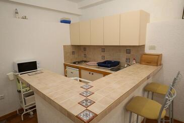 Apartments with parking space Premantura (Medulin) - 25995