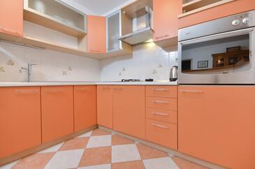Apartamentos junto al mar Podgora, Makarska - 25999