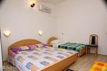 Seaside apartments with a swimming pool Viganj, Pelješac - 260