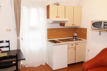Apartmanok a tenger mellett Makarska - 2600