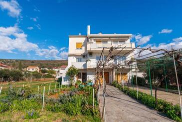 Apartmani s parkingom Punat, Krk - 26021 Adriatic.hr