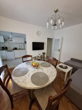 Apartmány s parkovištěm Dugi Rat, Omiš - 26025