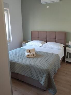 Ferienhaus mit Pool Bibinje, Zadar - 26027