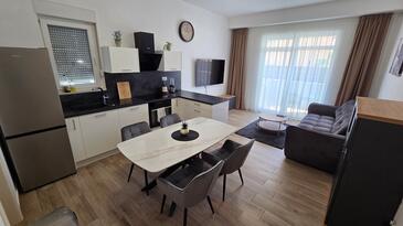 Apartmaji s parkingom Podstrana, Split - 26028