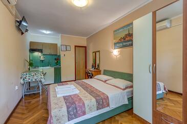 Апартаменты с парковкой Ровинь - Rovinj - 26032