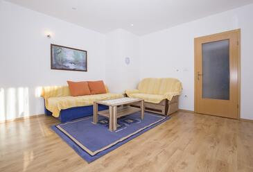 Apartments with parking space Peroj, Fažana - 26037