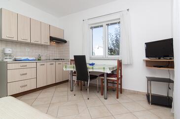 Apartments with parking space Peroj, Fažana - 26038