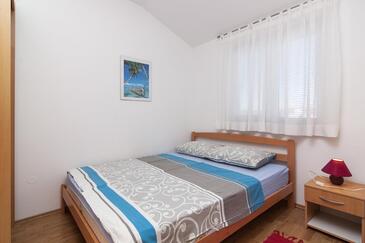 Apartments with parking space Peroj, Fažana - 26038