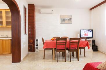 Apartments by the sea Podgora (Makarska) - 2604