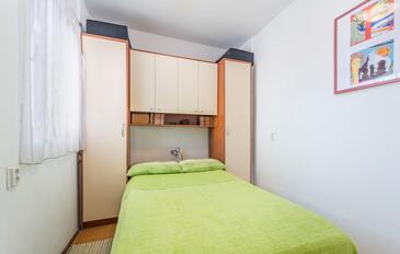 Apartments with parking space Peroj, Fažana - 26040