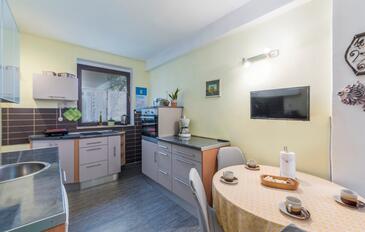 Apartments with parking space Peroj, Fažana - 26040
