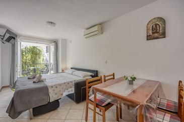Apartmány s parkovištěm Rovinj - 26043