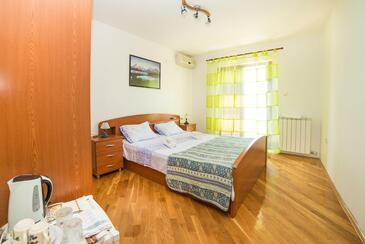 Rooms with WiFi Rovinj - 26049