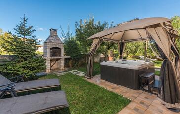Apartments with hot tub Maružini, Central Istria - Središnja Istra - 26050 Adriatic.hr