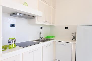 Apartmány s bazénom pri mori Medulin - 26051