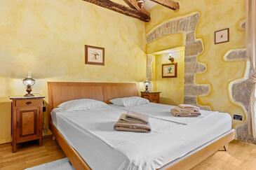 Family friendly house with a swimming pool Krbune (Central Istria - Središnja Istra) - 26052