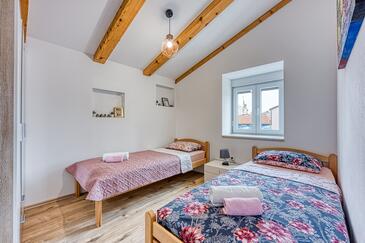 Apartmanok parkolóhellyel Medulin - 26054