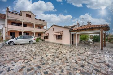 Apartamentos con parking Rovinj - 26074