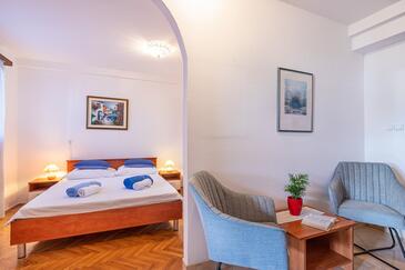 Apartamente cu parcare Porec - 26077