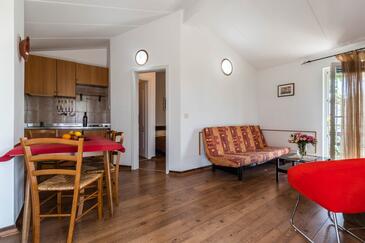 Apartmanok parkolóhellyel Krnica, Marcana - 26082