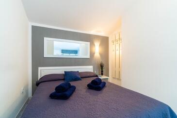 Apartmanok parkolóhellyel Krnica, Marcana - 26082