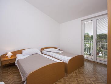 Apartamentos con parking Jadrtovac, Sibenik - 26085