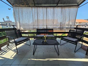 Dvojizbový apartmán Vodice (A-26087-a(