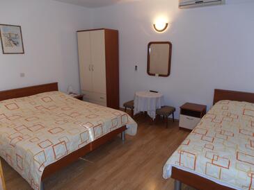 Ettrumslägenhet Baska Voda, Makarska (A-2609-a)