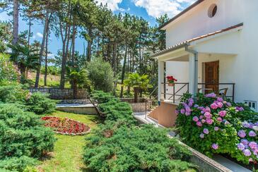 Appartementen voor gezinnen met kinderen Rabac, Labin - 26090