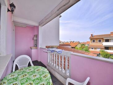 Apartmaji z bazenom za družine z otroci Rovinj - 26094