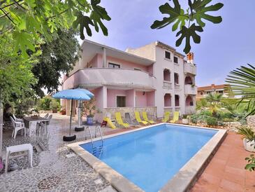 Apartamente cu piscină potrivite pentru familiile cu copii Rovinj - 26094 Adriatic.hr