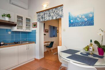Ferienwohnungen mit Parkplatz Vrsar, Porec - 26097