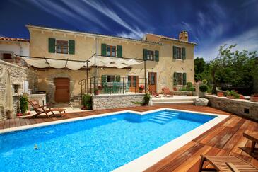 Casa familiar con piscina Trget, Rasa - 26108 Adriatic.hr