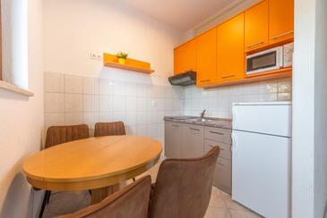 Lejlighedens parkeringsplads Okrug Gornji, Ciovo - 26109