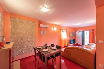 Enosobni apartma Vinišće, Trogir (A-26117-b(