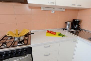 Apartmaji s parkingom Zadar - 26120
