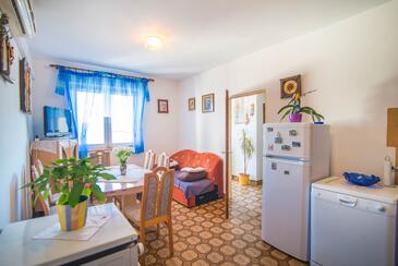Lejligheder med pool Dugi Rat, Omis - 26123