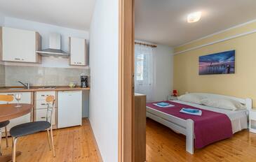 Leiligheter med parkering Peroj, Fazana - 26134