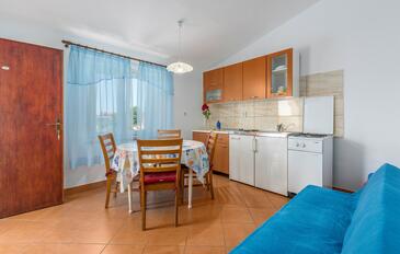 Leiligheter med parkering Peroj, Fazana - 26134